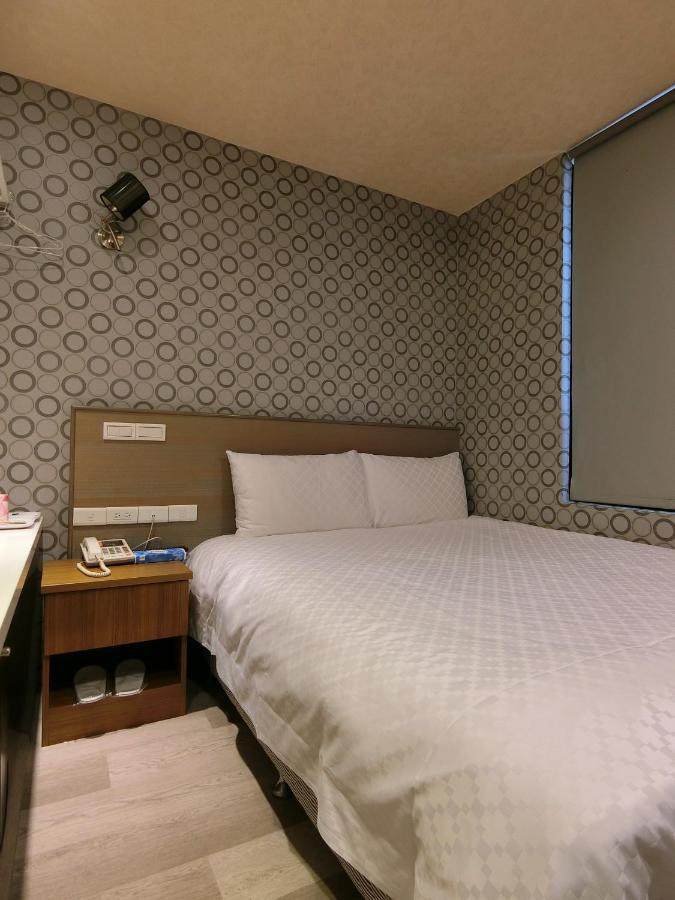 Taiwan Seven Days Boutique Hotel Тайбэй Экстерьер фото
