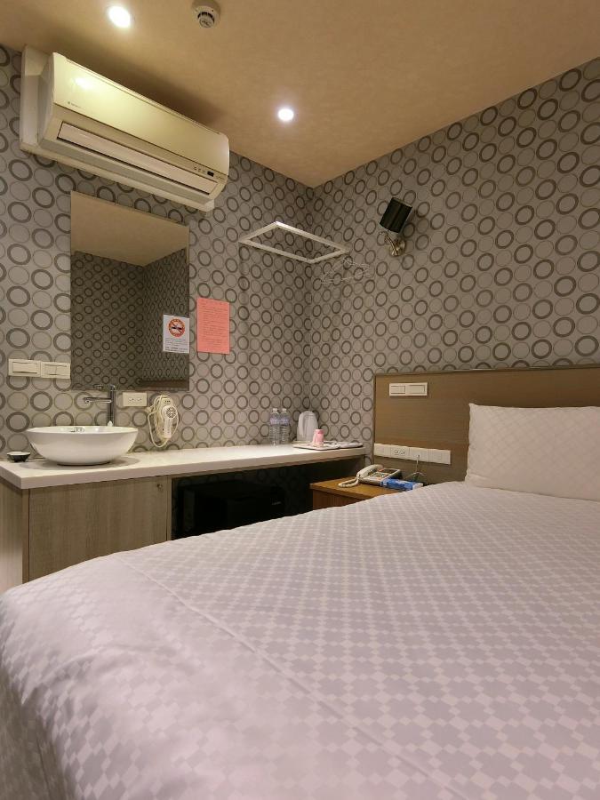 Taiwan Seven Days Boutique Hotel Тайбэй Экстерьер фото
